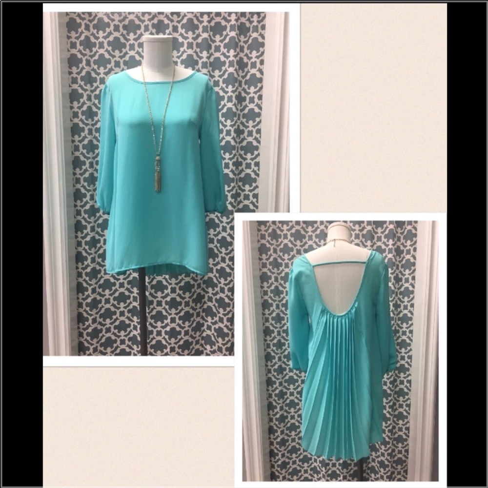 Beautiful teal blouse